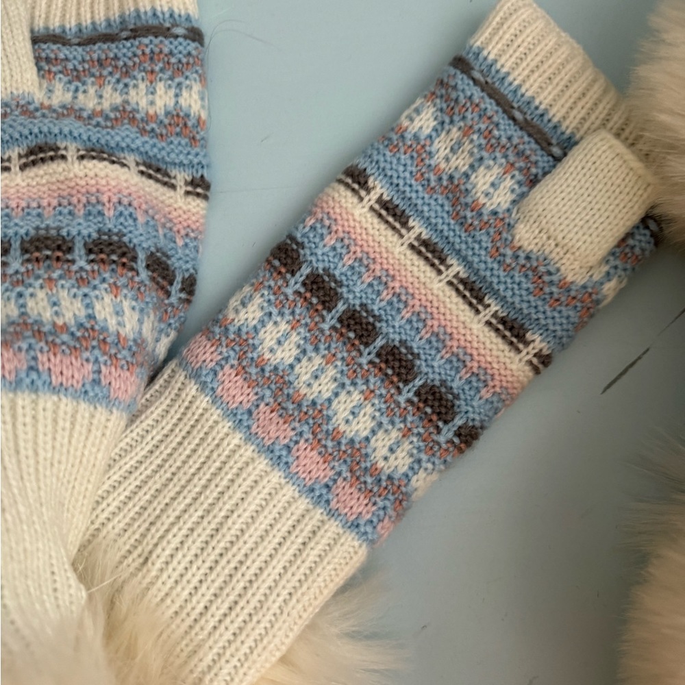 Free People Faux Fur Trapper Winter Hat with Faux Fur Fingerless gloves O/S - Picture 7 of 11
